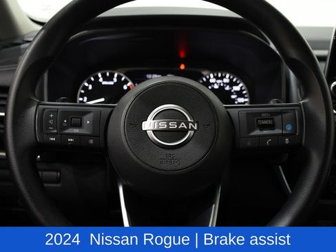 Used 2024 Nissan Rogue SV image 11
