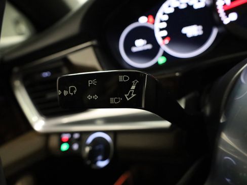 Used 2018 Porsche Panamera 4S image 22