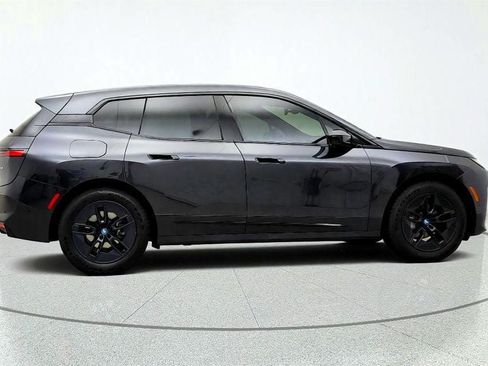 Used 2024 BMW iX xDrive50 w/ Premium Package AWD/4WD image 4