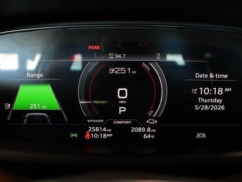 Used 2023 Audi e-tron GT Premium Plus AWD/4WD image 19