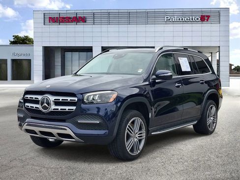 Used 2022 Mercedes-Benz GLS 450 4MATIC image 3