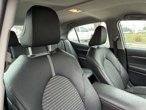 Certified 2024 Toyota Camry SE FWD image 40