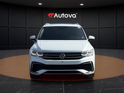 Used 2023 Volkswagen Tiguan SEL R-Line image 8