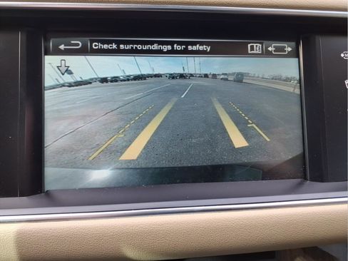 Used 2016 Land Rover Range Rover Sport HSE image 29