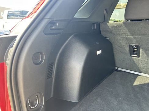 Used 2025 Chevrolet Equinox LT FWD image 8