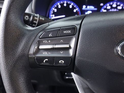 Used 2021 Hyundai Kona SE FWD image 12