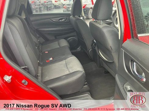 Used 2017 Nissan Rogue SV AWD/4WD image 13
