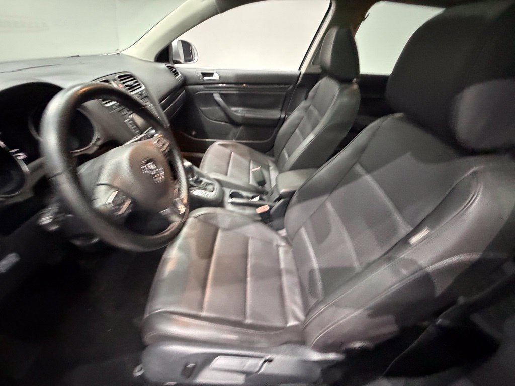 Used 2013 Volkswagen Jetta TDI FWD image 25