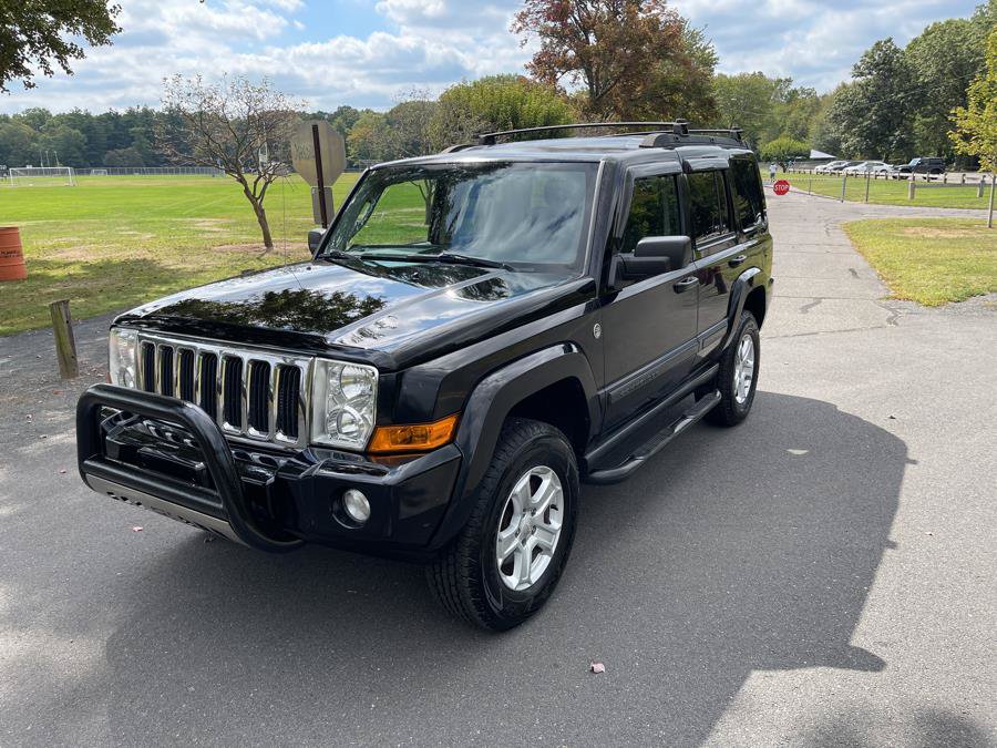 Used 2007 Jeep Commander Sport AWD/4WD image 4