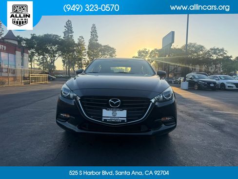 Used 2017 MAZDA MAZDA3 Sport FWD image 2