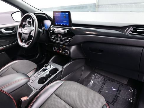 Used 2023 Ford Escape ST-Line image 16