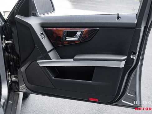 Used 2012 Mercedes-Benz GLK 350 4MATIC image 32