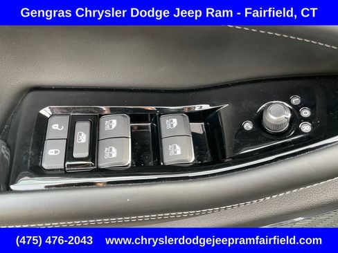 Certified 2023 Jeep Grand Cherokee Overland AWD/4WD image 44