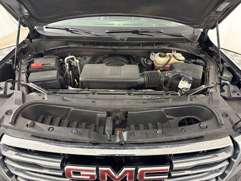 Used 2023 GMC Yukon SLT AWD/4WD image 32