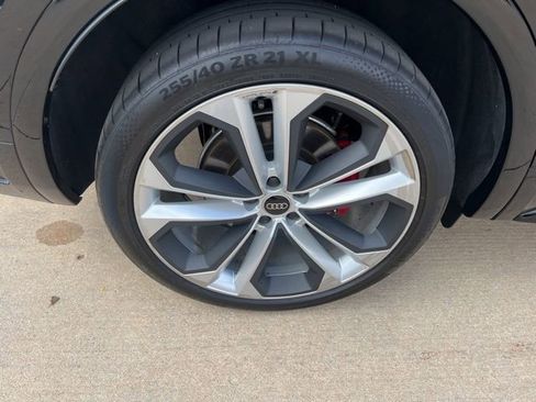 Used 2025 Audi Q5 2.0T Premium Plus w/ Premium Plus Package image 15