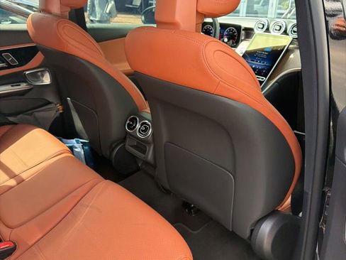 Used 2026 Mercedes-Benz GLC 300 image 8