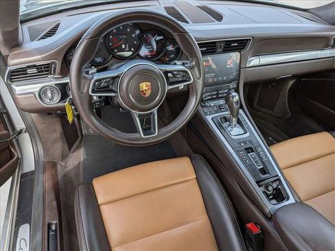 Used 2019 Porsche 911 Carrera image 10