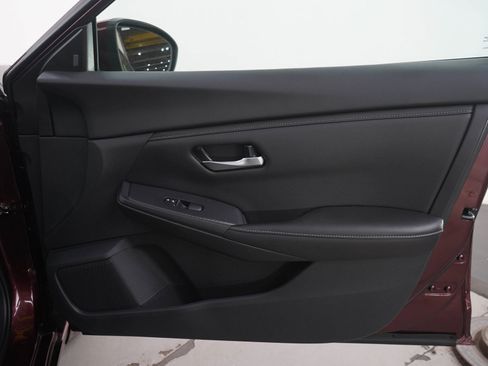 Used 2024 Nissan Sentra SV w/ All-Weather Package FWD image 9