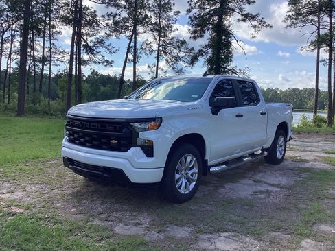 New 2025 Chevrolet Silverado 1500 Custom AWD/4WD image 1