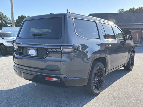 New 2026 Jeep Grand Wagoneer Limited AWD/4WD image 5