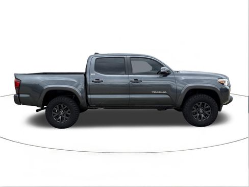 Used 2023 Toyota Tacoma SR5 AWD/4WD image 2