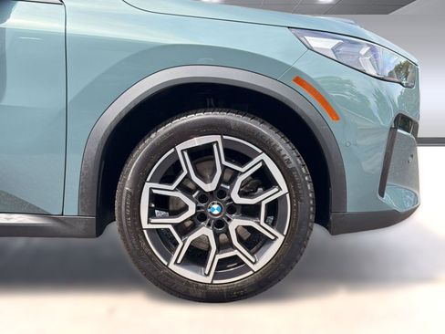 Used 2025 BMW X2 xDrive28i w/ Premium Package AWD/4WD image 12