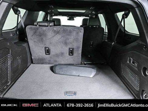 Used 2024 GMC Yukon XL Denali image 33