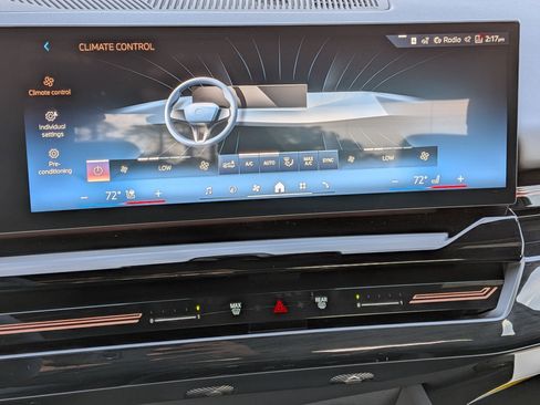 New 2026 BMW 530i w/ M Sport Package image 25