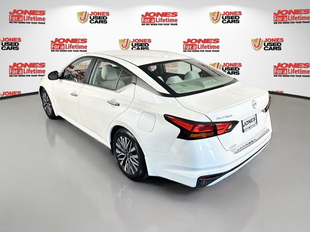 Certified 2023 Nissan Altima 2.5 SV FWD image 2