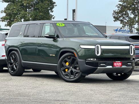 Used 2023 Rivian R1S Adventure image 2