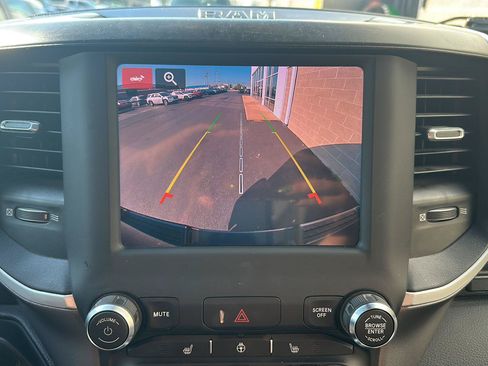 Used 2023 RAM 1500 Big Horn AWD/4WD image 34
