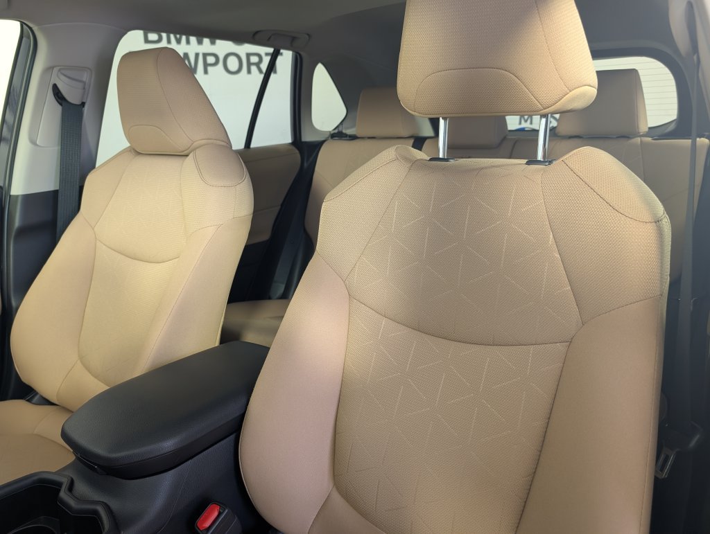Used 2025 Toyota RAV4 XLE w/ Convenience Package AWD/4WD image 14