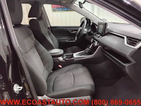 Used 2021 Toyota RAV4 XLE w/ Convenience Package AWD/4WD image 14