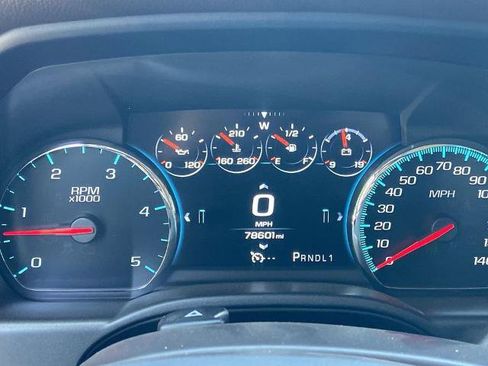 Used 2017 GMC Sierra 2500 Denali w/ Duramax Plus Package AWD/4WD image 7