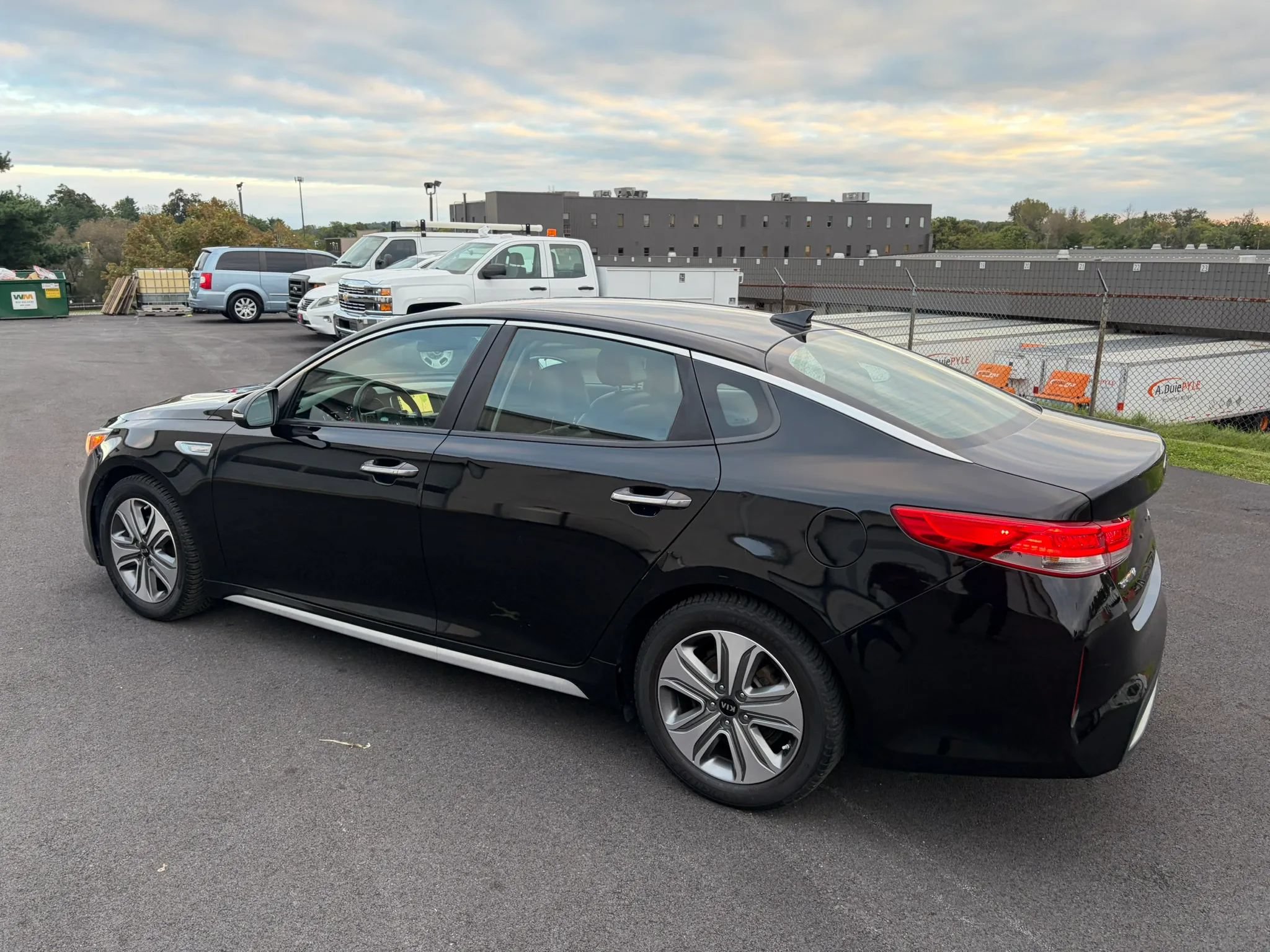 Used 2017 Kia Optima EX FWD image 16