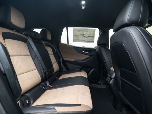 New 2026 Chevrolet Equinox ACTIV image 16