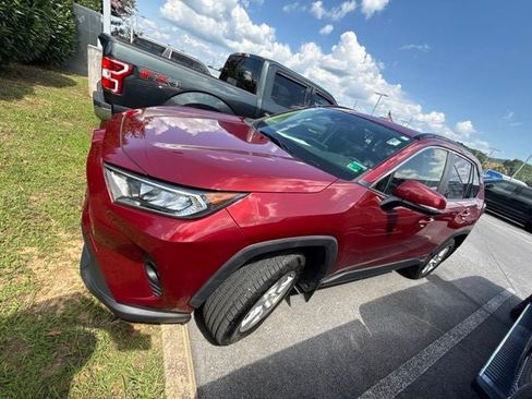 Used 2019 Toyota RAV4 XLE w/ Convenience Package AWD/4WD image 12