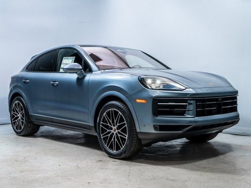 New 2026 Porsche Cayenne Coupe image 9