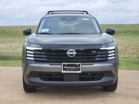 New 2026 Nissan Kicks SR image 6