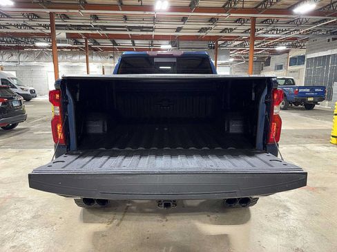 Used 2019 Chevrolet Silverado 1500 RST AWD/4WD image 11