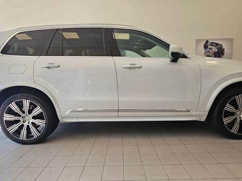 Certified 2022 Volvo XC90 T6 Inscription w/ Climate Package image 3