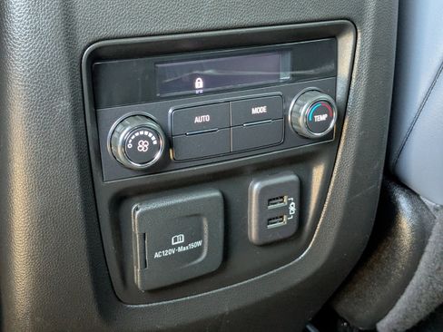 Used 2023 Buick Enclave Essence w/ Experience Buick Package image 16