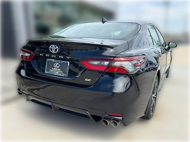 Used 2022 Toyota Camry SE FWD image 7
