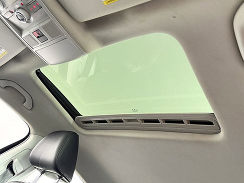 Used 2018 Volkswagen Passat 2.0T SE image 37