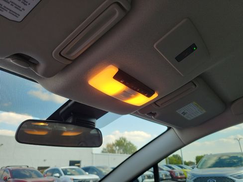 Certified 2025 Nissan Versa SR w/ Trunk Package image 30