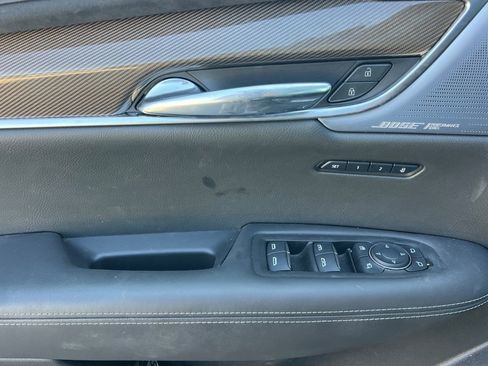 Certified 2024 Cadillac XT6 Sport w/ Platinum Package image 11