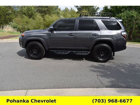 Used 2023 Toyota 4Runner SR5 AWD/4WD image 4