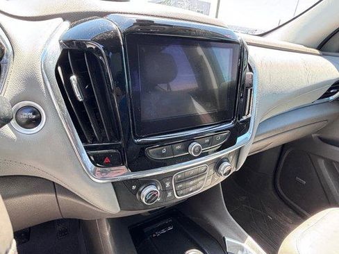 Used 2019 Chevrolet Traverse Premier w/ LPO, Floor Liner Package AWD/4WD image 9