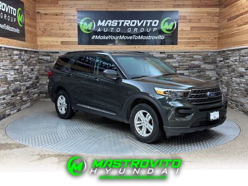 Used 2023 Ford Explorer XLT AWD/4WD image 1