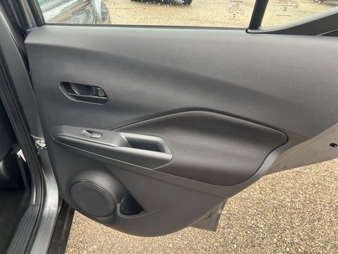 Used 2025 Nissan Kicks Play S image 16